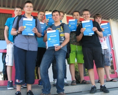 Naunhofer Mittelschüler nehmen an der experiNat 2012 teil Naunhofer Mittelschüler nehmen an der experiNat 2012 teil